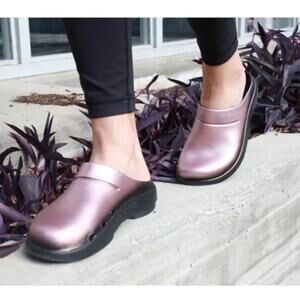 OOFOS OOcloog Luxe Recovery Comfort Mule Clogs Shoes Rose Sparkle Sz 12W NIB